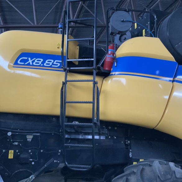 Sklízecí mlátička New Holland CX8.85